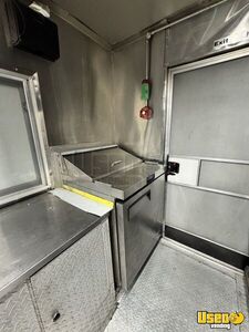 2005 Workhorse All-purpose Food Truck Diamond Plated Aluminum Flooring Texas Gas Engine for Sale
