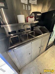 2005 Workhorse All-purpose Food Truck Reach-in Upright Cooler Texas Gas Engine for Sale