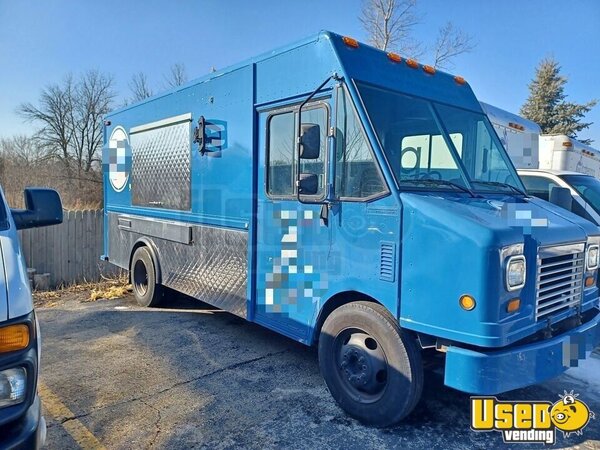 2005 Workhorse All-purpose Food Truck Wisconsin Gas Engine for Sale