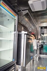 2005 Workhorse P30 Step Van Kitchen Food Truck All-purpose Food Truck Interior Lighting Virginia Gas Engine for Sale