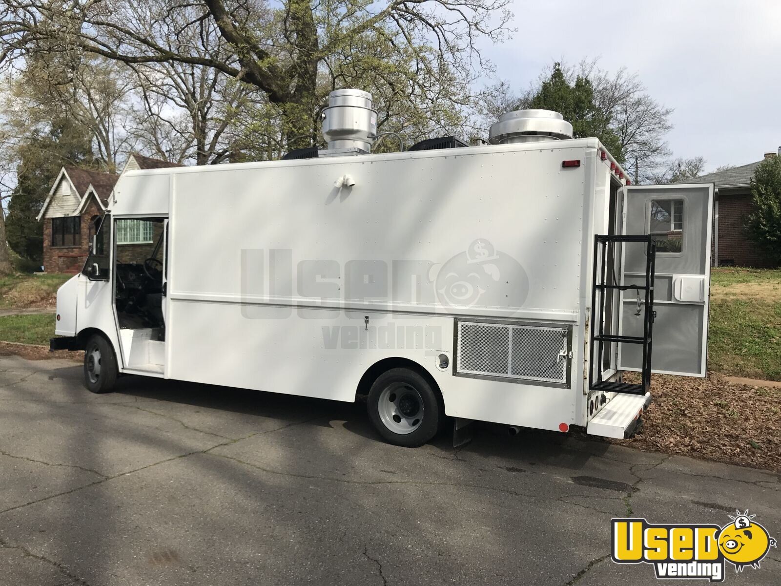 Used Workhorse P42 Food Truck For Sale In Alabama