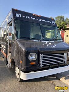 2005 Workhorse P42 All-purpose Food Truck Backup Camera California Diesel Engine for Sale