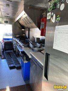 2005 Workhorse P42 All-purpose Food Truck Flatgrill California Diesel Engine for Sale