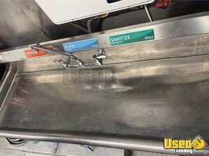 2005 Workhorse P42 All-purpose Food Truck Interior Lighting North Carolina Diesel Engine for Sale