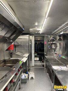 2005 Workhorse P42 All-purpose Food Truck Stovetop California Diesel Engine for Sale