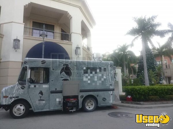 2005 Workhorse Step Van Kitchen Food Truck All-purpose Food Truck Florida Diesel Engine for Sale