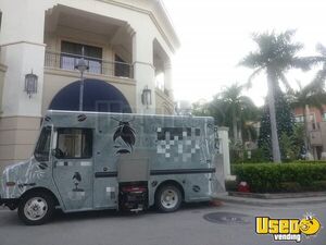 2005 Workhorse Step Van Kitchen Food Truck All-purpose Food Truck Florida Diesel Engine for Sale