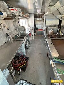2006 450 Kitchen Food Truck All-purpose Food Truck Stainless Steel Wall Covers Texas Gas Engine for Sale