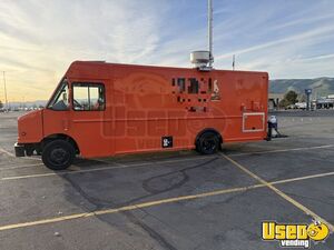 2006 All-purpose Food Truck Diamond Plated Aluminum Flooring Idaho Diesel Engine for Sale