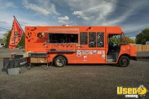 2006 All-purpose Food Truck Insulated Walls Idaho Diesel Engine for Sale