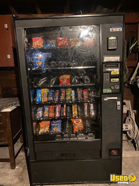 2006 Automatic Products Snack Machine Michigan for Sale