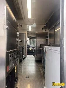 2006 Barbecue Food Truck Insulated Walls Maryland Diesel Engine for Sale