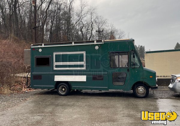 2006 Box Truck All-purpose Food Truck Pennsylvania Gas Engine for Sale