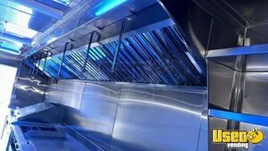 2006 C5500 All-purpose Food Truck Upright Freezer California Gas Engine for Sale