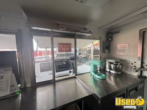 2006 Diesel Mt45 Bakery Food Truck Tv Nevada Diesel Engine for Sale