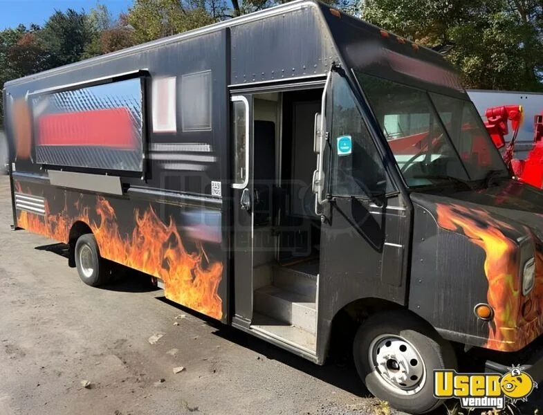 2006 E-350 All-purpose Food Truck California Gas Engine for Sale