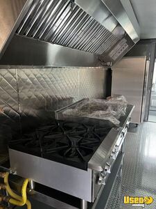 2006 E-350 All-purpose Food Truck Diamond Plated Aluminum Flooring Washington Gas Engine for Sale