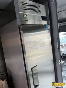 2006 E-350 All-purpose Food Truck Refrigerator Washington Gas Engine for Sale