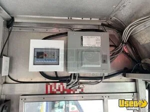 2006 E-350 Step Van All-purpose Food Truck Electrical Outlets Florida Gas Engine for Sale
