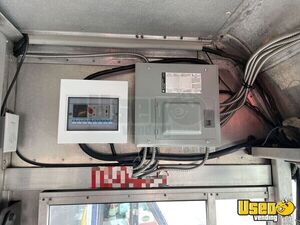 2006 E-350 Step Van All-purpose Food Truck Hot Water Heater Florida Diesel Engine for Sale