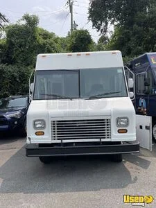 2006 E-350 Step Van All-purpose Food Truck Stainless Steel Wall Covers Florida Gas Engine for Sale