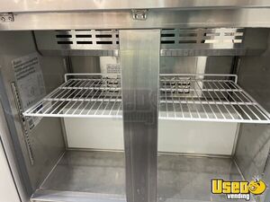 2006 E-350 Step Van All-purpose Food Truck Work Table Florida Diesel Engine for Sale