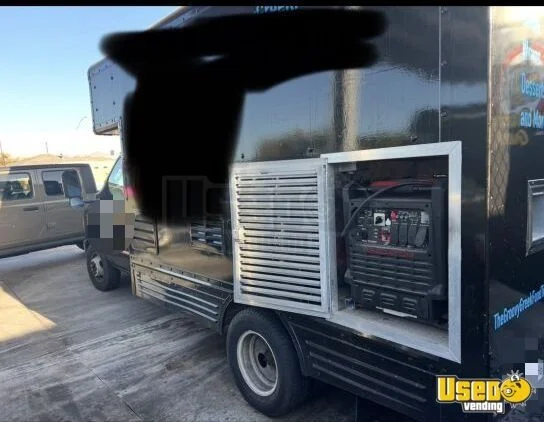 2006 E-450 Catering Food Truck California Gas Engine for Sale