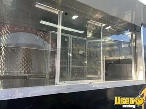 2006 E-450 Catering Food Truck Exterior Customer Counter California Gas Engine for Sale