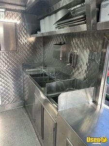 2006 E-450 Catering Food Truck Refrigerator California Gas Engine for Sale
