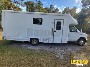 2006 E-450 Mobile Pet Grooming Truck Pet Care / Veterinary Truck Air Conditioning North Carolina Gas Engine for Sale