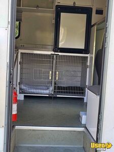 2006 E-450 Mobile Pet Grooming Truck Pet Care / Veterinary Truck Electrical Outlets North Carolina Gas Engine for Sale