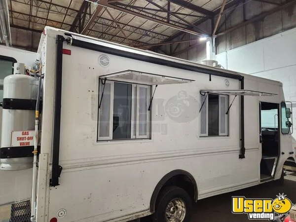 2006 E-450 Super Duty New Build Food Truck Indiana for Sale