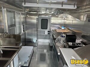 2006 E350 All-purpose Food Truck Insulated Walls Colorado Gas Engine for Sale
