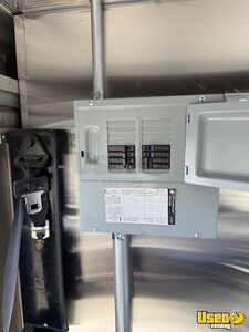 2006 E350 All-purpose Food Truck Refrigerator Colorado Gas Engine for Sale