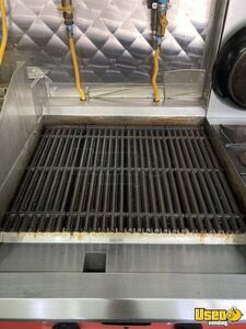 2006 E350 Barbecue Food Truck Diamond Plated Aluminum Flooring Massachusetts Gas Engine for Sale