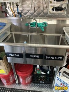 2006 E350 Barbecue Food Truck Refrigerator Massachusetts Gas Engine for Sale