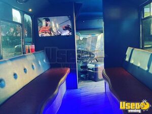 2006 E350 Party Bus Party Bus 11 Washington Gas Engine for Sale