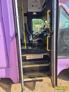 2006 E350 Pet Care / Veterinary Truck Hot Water Heater Arizona for Sale