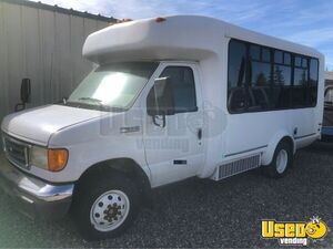 2006 Ford E-350 Shuttle Bus with Clean Interior- 14 Seater Transit Bus for Sale in Arizona!