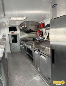 2006 E450 All-purpose Food Truck Diamond Plated Aluminum Flooring California Gas Engine for Sale