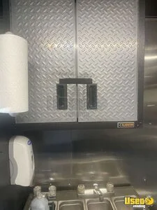 2006 E450 All-purpose Food Truck Refrigerator Indiana Gas Engine for Sale