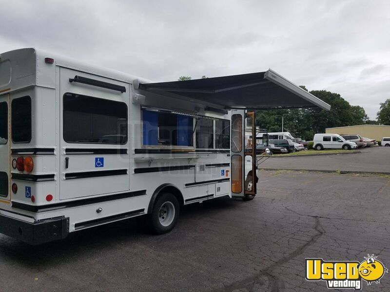 2006 E450 All-purpose Food Truck Virginia Diesel Engine for Sale