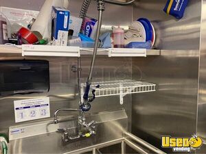 2006 E450 Ice Cream Truck Exterior Customer Counter Saskatchewan Gas Engine for Sale