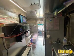 2006 E450 Ice Cream Truck Exterior Customer Counter Saskatchewan Gas Engine for Sale