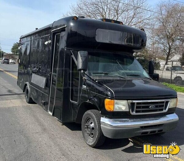 2006 E450 Kitchen Food Truck All-purpose Food Truck California Gas Engine for Sale