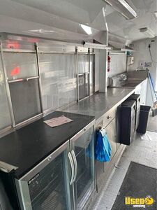 2006 E450 Kitchen Food Truck All-purpose Food Truck Shore Power Cord California Gas Engine for Sale
