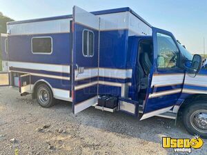 2006 E450 Mobile Pet Grooming Truck Pet Care / Veterinary Truck Texas Diesel Engine for Sale