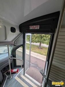 2006 E450 Other Mobile Business 13 North Dakota Gas Engine for Sale