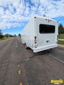 2006 E450 Other Mobile Business Exterior Lighting North Dakota Gas Engine for Sale