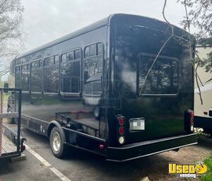 2006 E450 Party Bus Party Bus Breaker Panel Virginia Gas Engine for Sale
